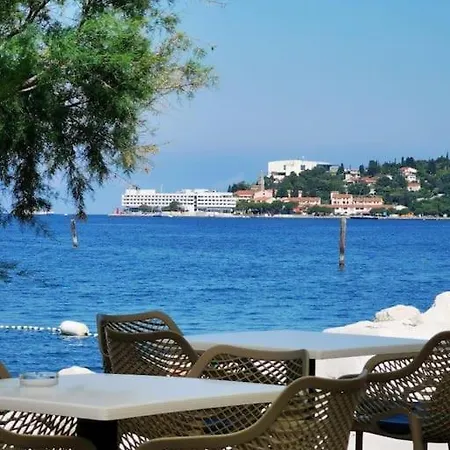 Marinavita - A Floating House *