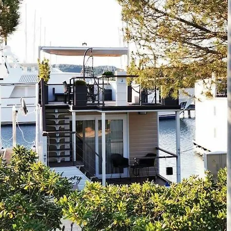 Marinavita - A Floating House Portorož