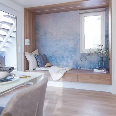 Marinavita - A Floating House