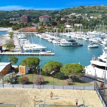 Marinavita - A Floating House * Порторож