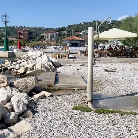 Marinavita - A Floating House Порторож