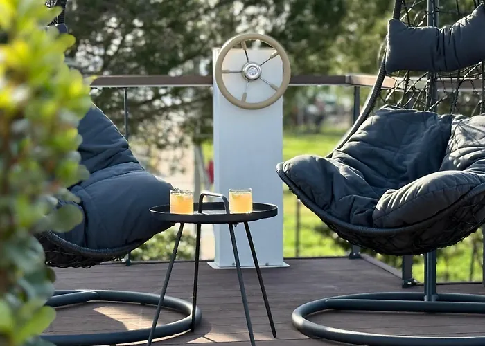 Marinavita - A Floating House ポルトローシュ